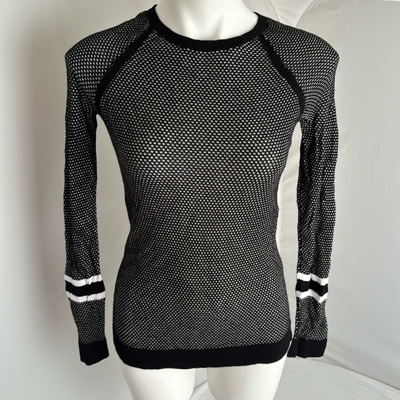 rag & bone Sweaters - Rag and Bone black and white open knit raglan sleeve sweater xs